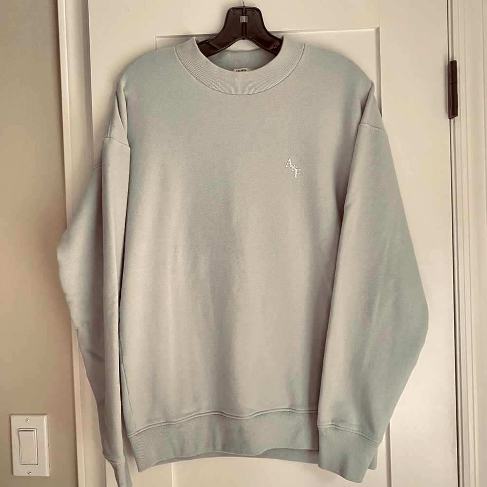 Abercrombie & Fitch Soft Fleece Sweatshirt in Light Bluish Gray Size M Classic